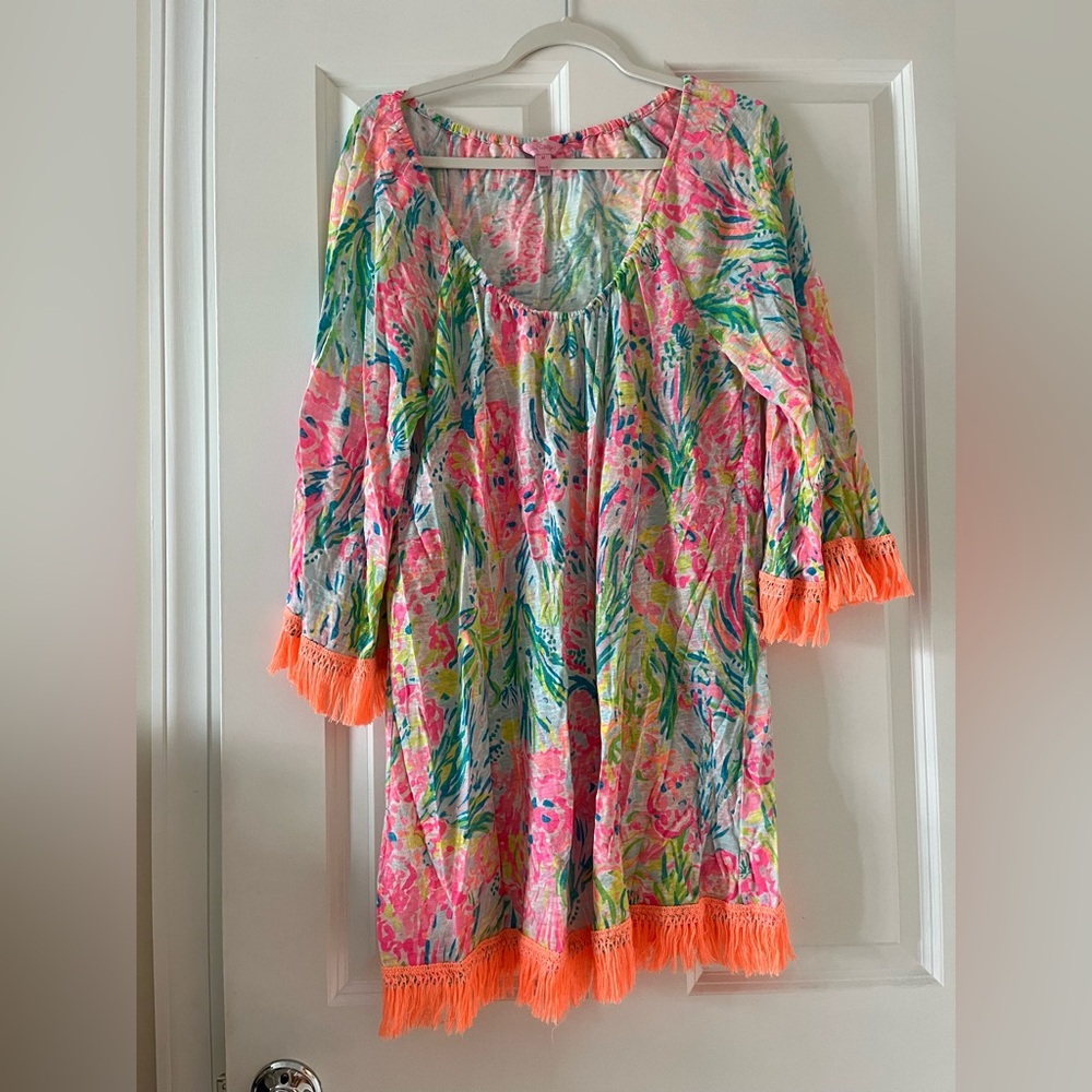 Lilly Pulitzer Beach coverup
100% linen
Excellent pre owned condition!